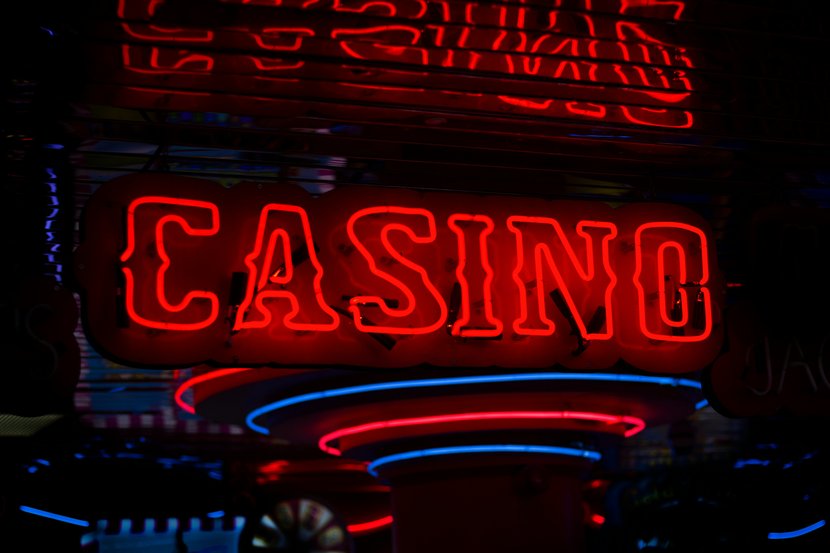 Comment les casinos en ligne équilibrent-ils divertissement et risque ?